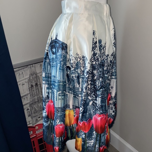 Fun Pop-Art Skirt - Picture 4 of 14